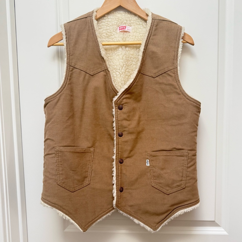 Vintage Levi's Sherpa Lined Western Tan Corduroy Vest